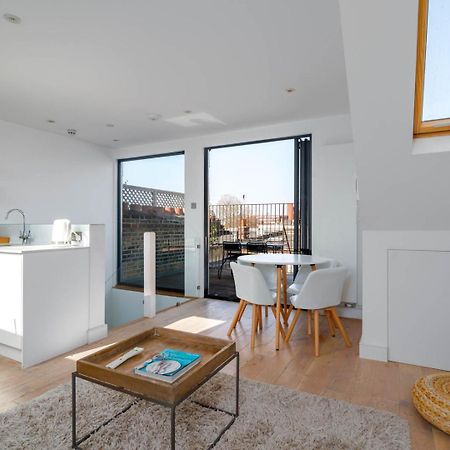 Guestready - Top Floor West Kensington Home Λονδίνο Εξωτερικό φωτογραφία